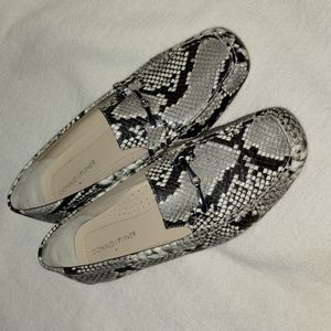 Donald J Pliner Loafer's